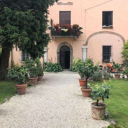 Il Giardino Apartment ลุคคา ภายนอก รูปภาพ